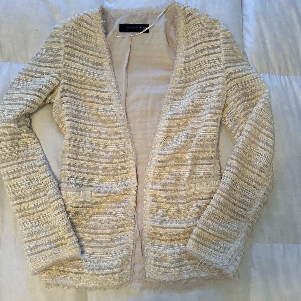 Zara Woman Ecru Cream Boucle Frayed Blazer Jacket sz xs